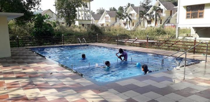 Nest Resorts Athirappilly Exterior foto